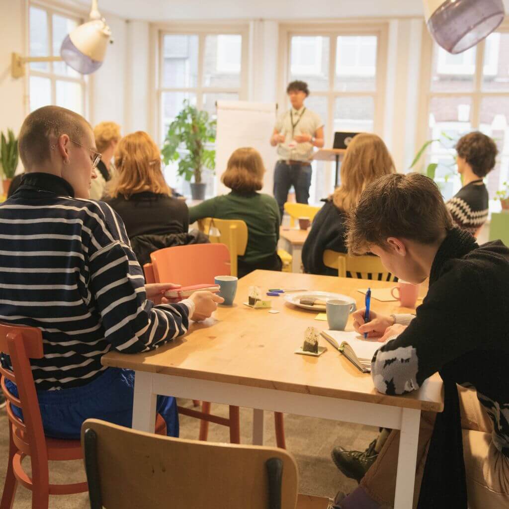 Workshop van Suus te Braak tijdens Nieuw Types. Foto: Christiaan Schulte